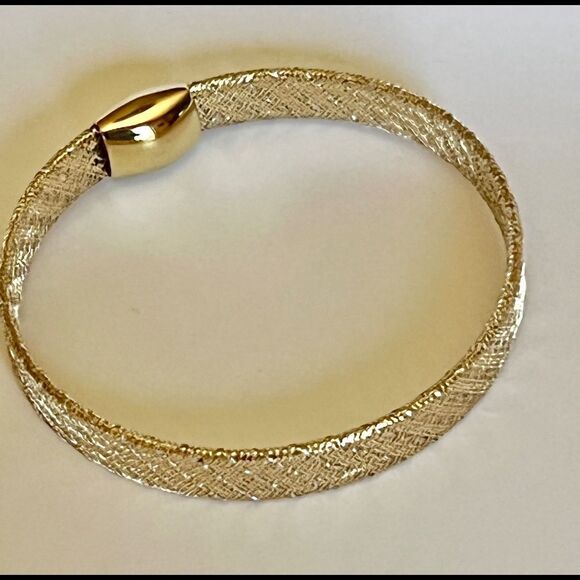 Leslie's 14K Two-tone Fancy Stretch Bangle Bracelet - Picture 8 of 11